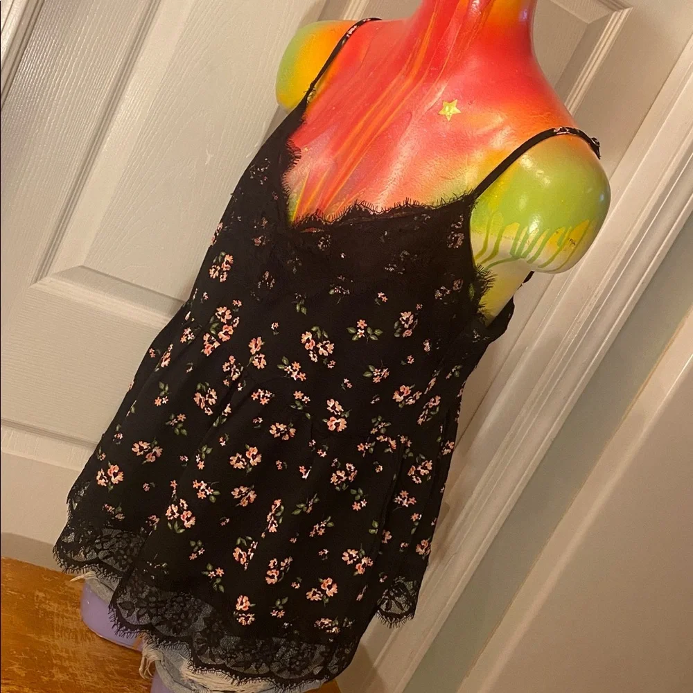 Forever 21 Black Floral Lace Cami NWTs - Picture 5 of 11